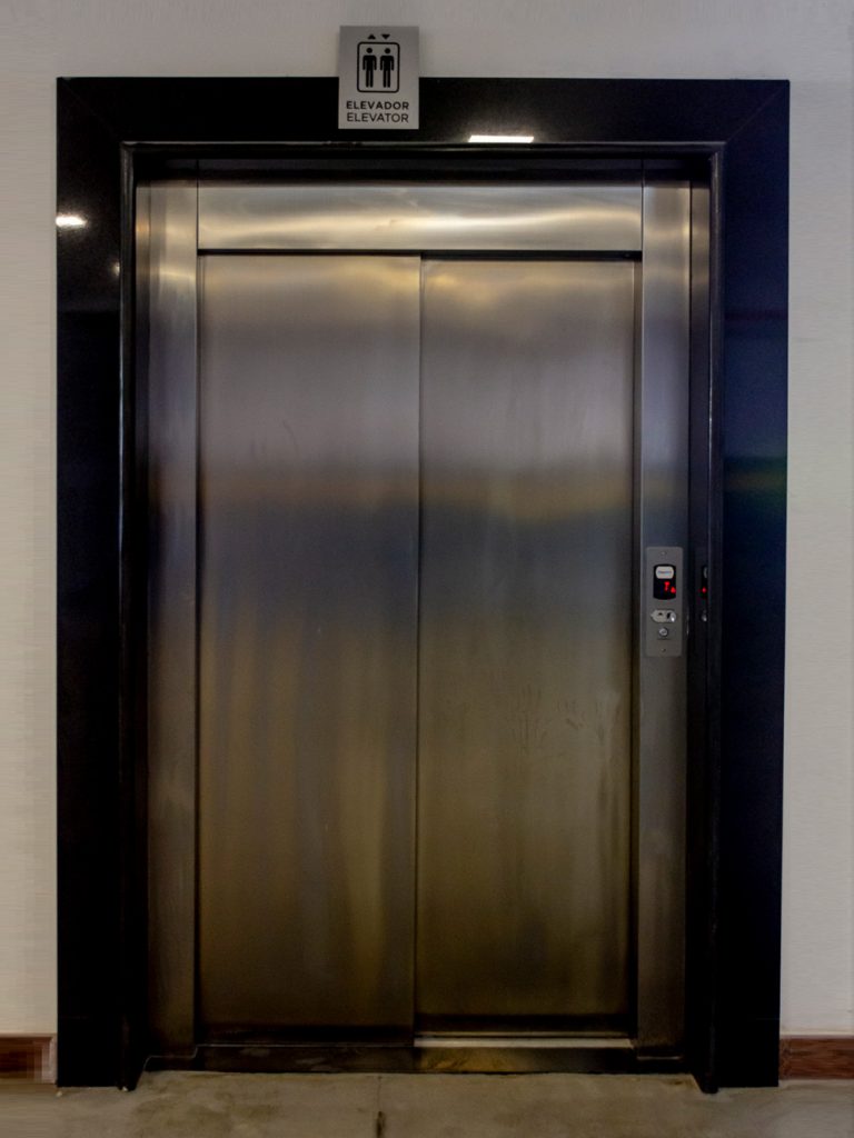 Elevador Comercial